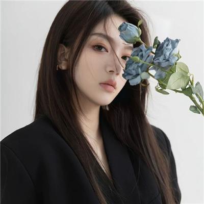 带吸管的玛格丽塔